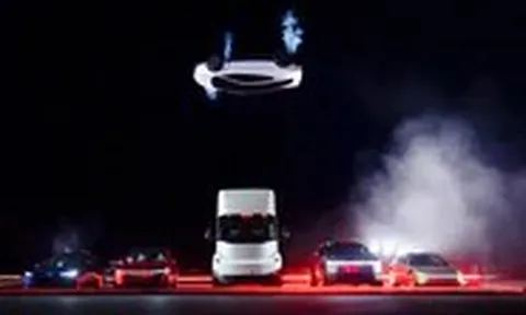 Trung Quốc kêu gọi vững tin công nghệ nội địa sau màn ra mắt 'xe bay' của Tesla