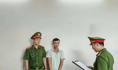 Báo tin mắc ung thư vòm họng, "phó giám đốc" nhận hơn 337 triệu đồng từ bạn gái "online" rồi đi du lịch cùng bạn bè: Bắt tạm giam Nguyễn Chí Công SN 1989