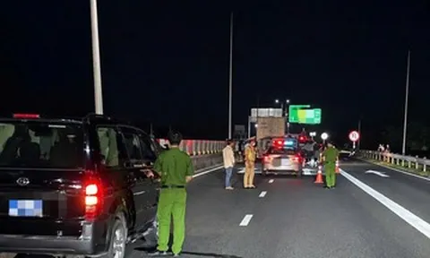 Chạy xe máy ngược chiều trên cao tốc, người đàn ông bị tông tử vong