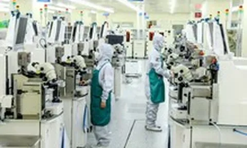 Xuất nhập khẩu hàng hóa tiến sát mốc 1.000 tỉ USD, nhóm hàng nào dẫn đầu?