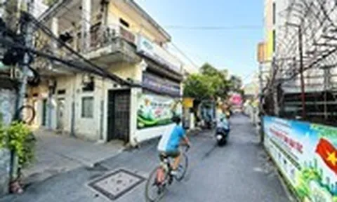 Giảm xe tại vòng xoay Dân Chủ bằng cách cải tạo cụm hẻm xung quanh