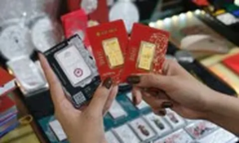 Giá vàng bạc giảm liên tục, nhà đầu tư lỗ nặng