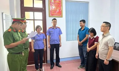 Bắt tạm giam 3 kế toán phụ trách chi nhánh phát triển quỹ đất