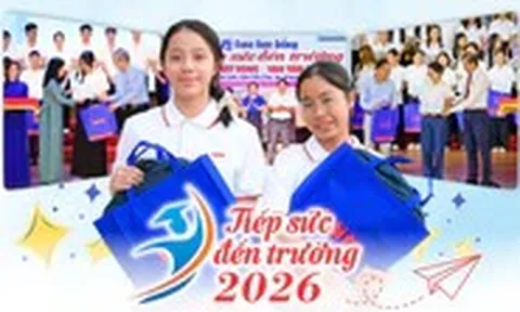 24 tỉ đồng trao tặng 1.247 tân SV 34 tỉnh thành; Hơn 2,2 tỉ đồng bạn đọc tặng tân SV trong các bài báo Tiếp sức đến trường