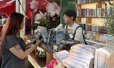 TP.HCM đưa sách đến khu dân cư, trường học, bệnh viện, nhà máy