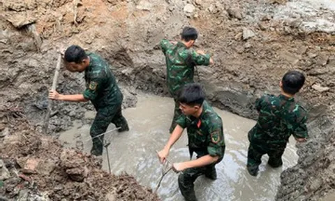 Thêm ba bộ hài cốt liệt sĩ được tìm thấy dưới nền trụ sở xã cũ