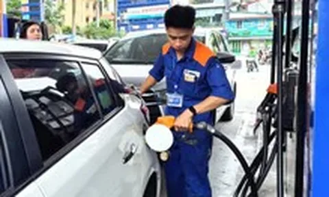 Giá xăng sinh học E10RON95 mức V lên 26.530 đồng/lít