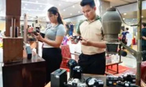 TP.HCM cần nhiều tác phẩm ảnh tư liệu phản ánh chân thực sự thay đổi, phát triển