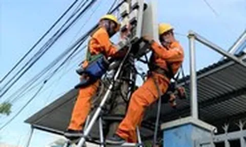 EVN công bố giảm giá bán lẻ điện bình quân về mức 2.159,9037 đồng/kWh