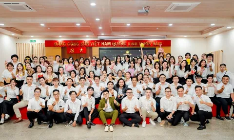 Hội nghị tổng kết quý III và định hướng chiến lược quý IV Golden Smile Corporation: Khi hiền tài là “kho báu” của doanh nghiệp