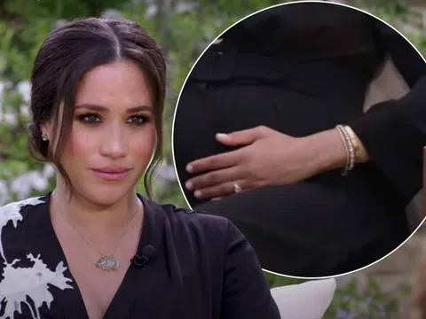 Meghan Markle đeo vòng tay của công nương Diana