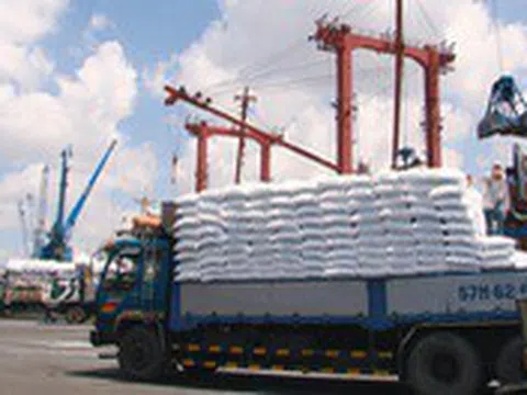 Phân bón DAP thiếu nghiêm trọng, nên bỏ thuế tự vệ?