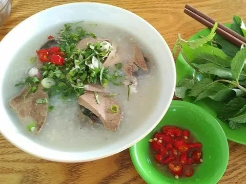 Cháo lòng Việt Nam nằm trong top những món cháo ngon nhất châu Á