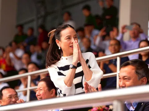 Madam Pang tấm tắc khen phở gà sân bay Nội Bài