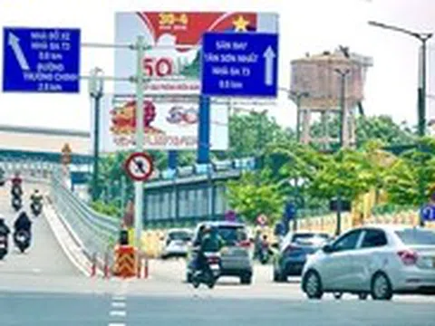 Nhà ga T3 Tân Sơn Nhất: Khách đi nhầm như 'cơm bữa', lòng vòng tìm chỗ gửi ô tô, xe máy