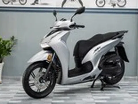 Honda SH 350i 2025 nhập Ý về Việt Nam, giá dễ rơi tầm 300 triệu