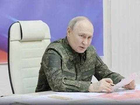 Ông Putin đến Kursk, Ukraine tìm cách đột kích trở lại biên giới Nga