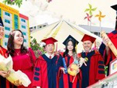 Royal School: Ngày trưởng thành trong yêu thương, kiêu hãnh bước ra thế giới