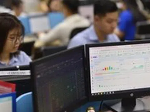 Top 10 doanh nghiệp hiệu quả trên sàn có ngân hàng ‘áp đảo’, cổ phiếu được dự báo ra sao?