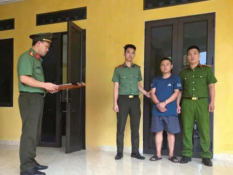 Bùi Quang Chiến ra đầu thú