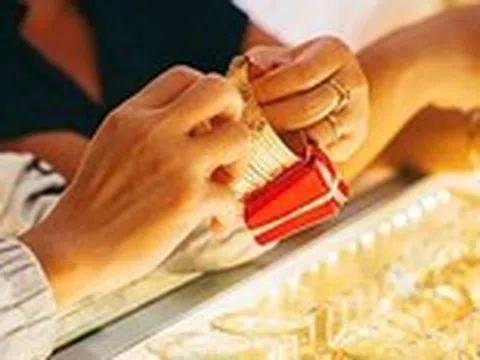 Chứng khoán Việt có diễn biến 'lạ', cổ phiếu đại gia vàng tăng nóng sau tin đặc biệt