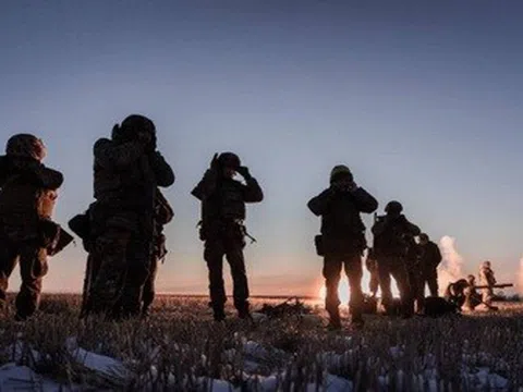 Quân tinh nhuệ Nga áp sát chốt chặn Donetsk, Ukraine căng mình ứng phó