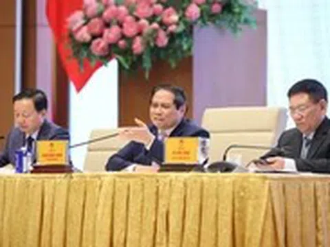 Chủ tịch FPT, CMC, Hòa Phát cùng nói về đường sắt cao tốc Bắc - Nam, Thủ tướng nêu quan điểm