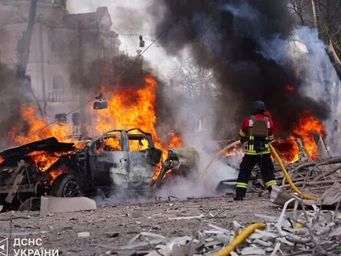 Nga lập vành đai lửa ở Sumy, Ukraine sơ tán dân khẩn cấp