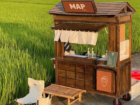 Quán cà phê đồng ruộng hút khách ở Thái Bình