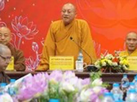 Vu lan ý nghĩa không nằm ở bông hồng trên ngực áo