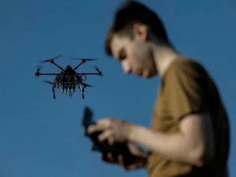 Anh cam kết chuyển 100.000 UAV cho Ukraine