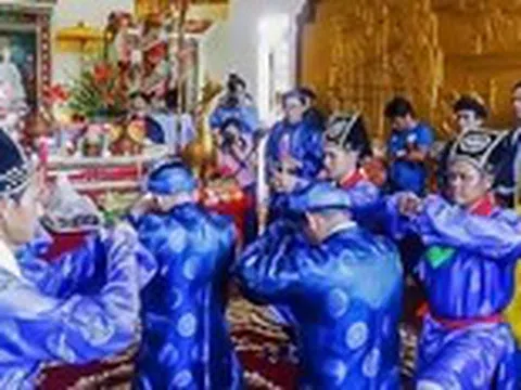 Lễ hội Yến sào ở đảo Yến trên vịnh Nha Trang