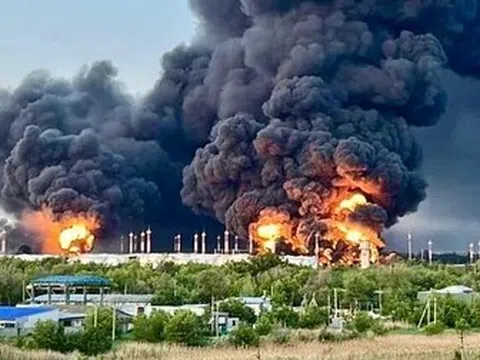 Ukraine tuyên bố tấn công phủ đầu vào căn cứ Nga