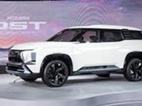Ảnh thực tế Mitsubishi DST Concept ở Việt Nam: Hàng 3 rộng rãi, có ADAS, nhiều điểm giống Xforce