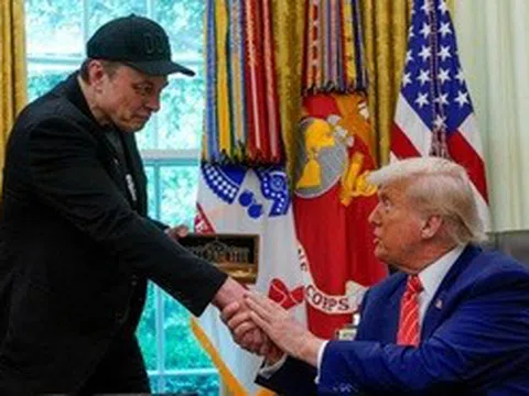 Tỷ phú Musk chìa "cành ô liu" muốn đình chiến với Tổng thống Trump