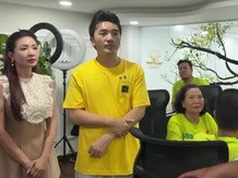 Nam ca sĩ bị nói hết thời bán bánh mì, ở nhà hàng chục tỷ TP.HCM to như khách sạn