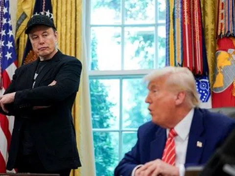 Tỷ phú Elon Musk hối hận vì bình luận "đi quá xa" về Tổng thống Trump