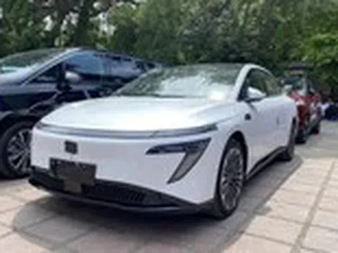 Xe điện Nissan N7 đến Việt Nam: Mạnh tới 268 mã lực, cùng cỡ Camry nhưng giá quy đổi ngang Vios