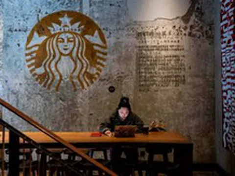 'Gục ngã' trước những ly cà phê giá hơn 30.000 đồng, Starbucks có thể sắp phải bán bớt hoạt động kinh doanh tại một nước châu Á