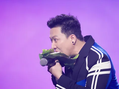 Món ăn gói lá chuối gây 'náo loạn' Em Xinh 'Say Hi'