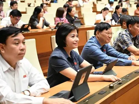 Hôm nay, Quốc hội xem xét thông qua Nghị quyết sửa đổi Hiến pháp