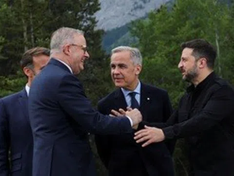 Hội nghị G7 bất đồng về Ukraine
