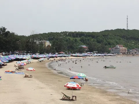 Đôi nam nữ ăn uống, chụp hình trước khi tử vong ở biển Đồ Sơn: Danh tính nạn nhân