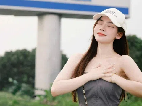 Tấm biển "Hải Dương hẹn gặp lại" thành điểm check-in đầy cảm xúc của khách