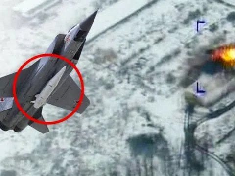 MiG-31 và Tu-95 Nga đồng loạt cất cánh: Nga giáng đòn sấm sét