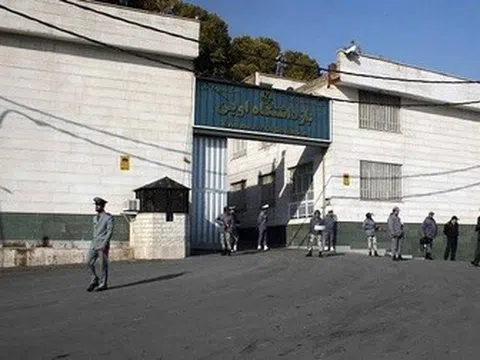 Iran cáo buộc Israel không kích nhà tù khiến 71 người thiệt mạng