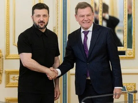 Đức hỗ trợ Ukraine đẩy nhanh sản xuất vũ khí