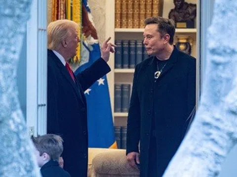Tổng thống Trump cảnh báo xem xét trục xuất tỷ phú Musk