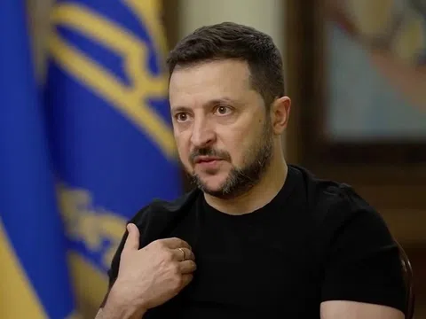 Ukraine tìm cách "tùy cơ ứng biến" sau khi kho vũ khí Mỹ viện trợ cạn kiệt