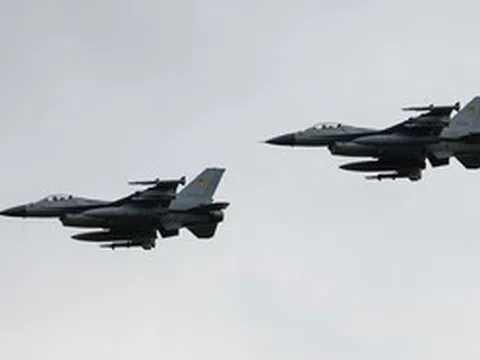 Cách Không quân Nga hạ tiêm kích F-16 của Ukraine